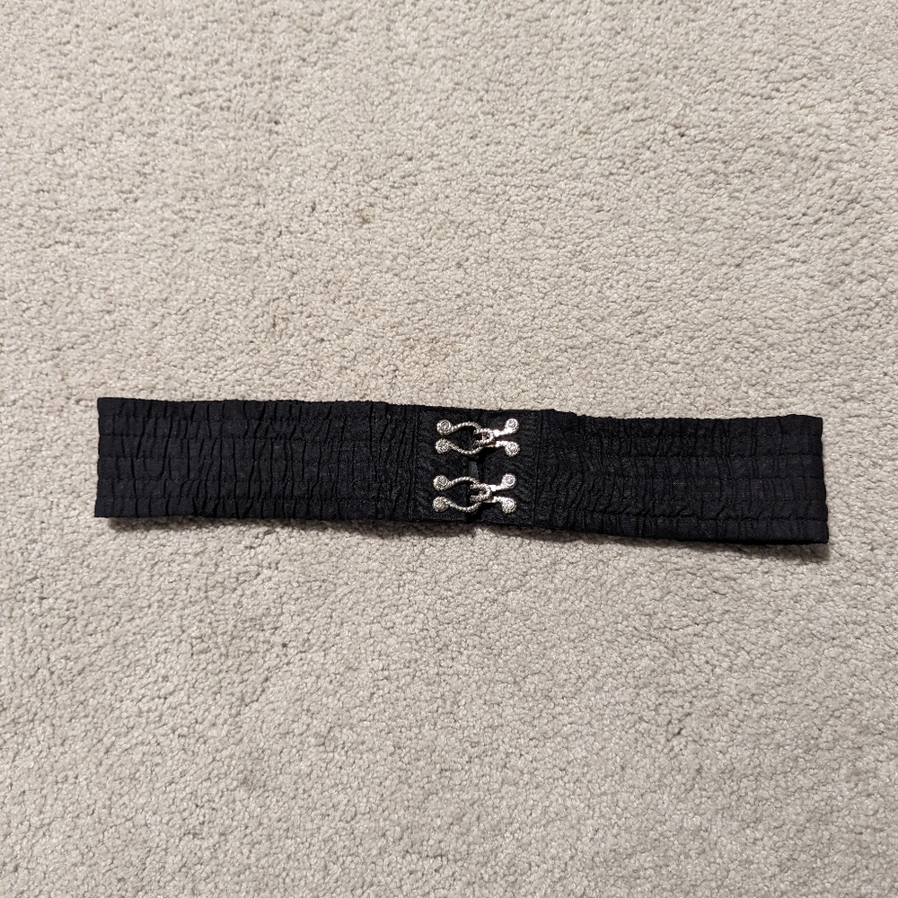 Betsey Johnson stretch belt